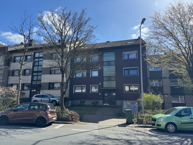 Stra�enansicht M�lheim an der Ruhr Dachgeschosswohnung Sch�ne 4,5 Raum DG-Wohnung in MH-Heissen