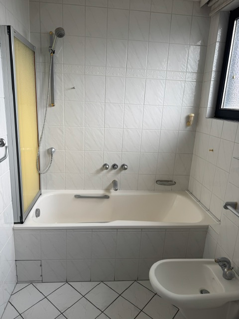 Badezimmer Reihenendhaus M�lheim an der Ruhr